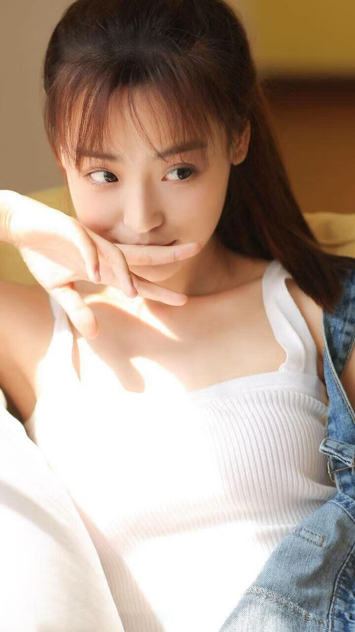 葡萄牙女足队实力强劲，创造精彩绝伦，葡萄牙女球迷