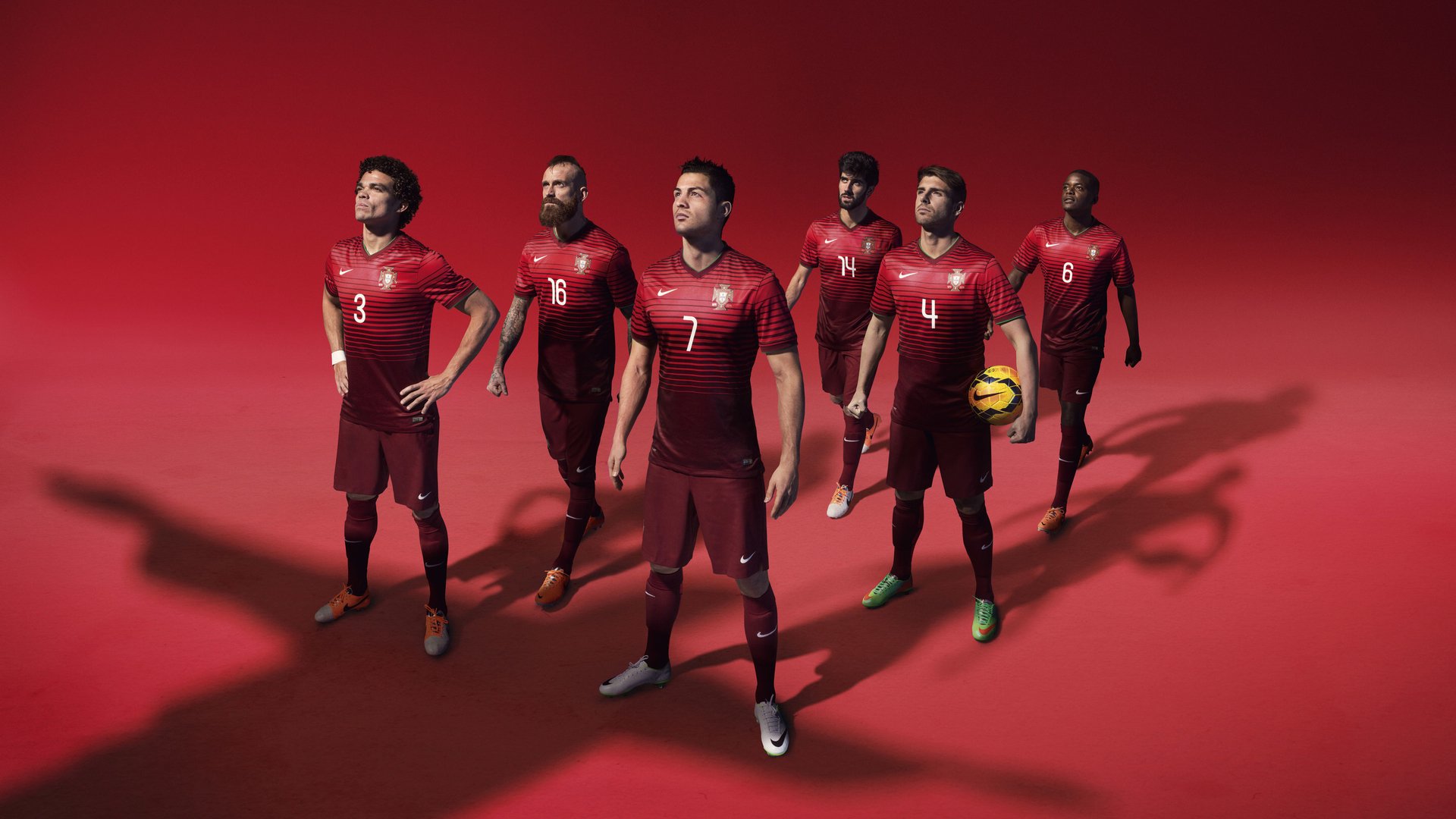 “青少年足球活动走进农村，点燃边远地区少年足球梦”，青少年足球活动主题